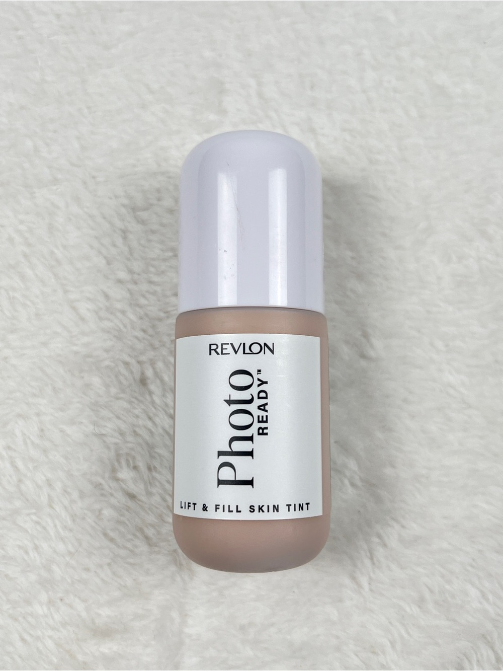Revlon PhotoReady Lift & Fill Skin Tint Shade 120 New